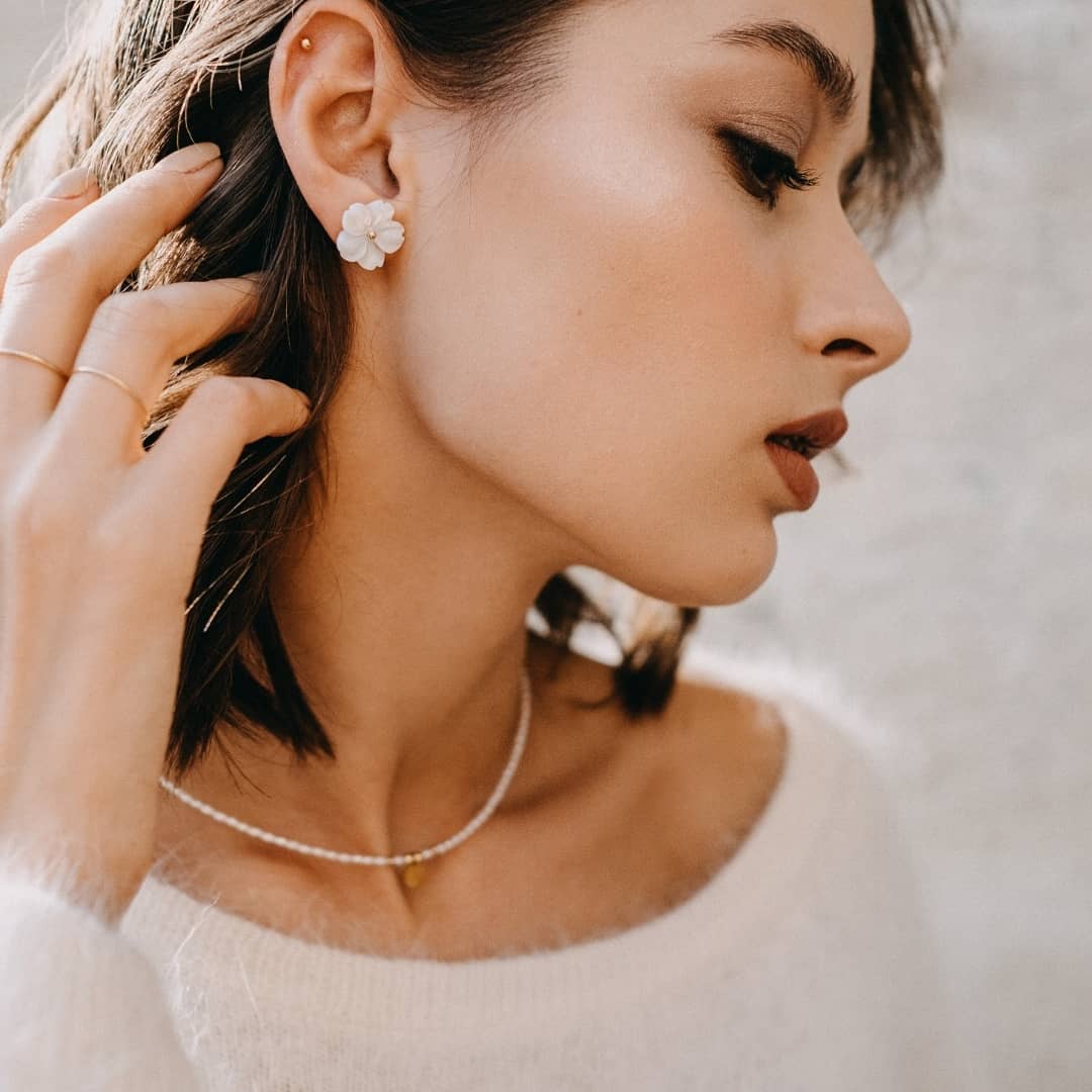 Dana Rose Bijoux - Boucles d'oreilles fleuries Couronne tête mariée Chiara Mia fleurs